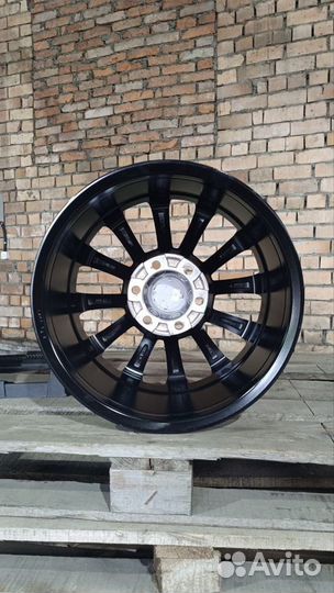 Диск литой 18x7.5 6x139.7 ET30 CB106.1 T1-BM