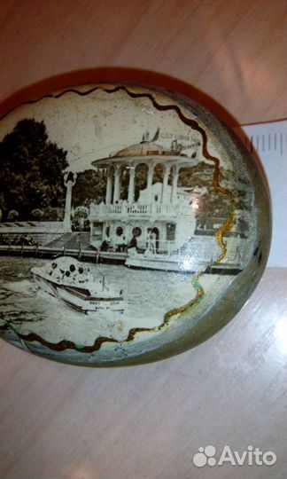 Советский сувенирный камень с южным пейзажем