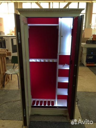 Сейф оружейный на 6 стволов