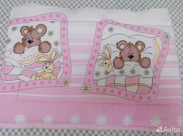 Детская кроватка с маятником