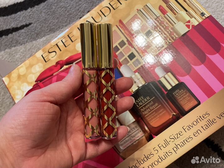 Продам блески для губ новые Estee Lauder