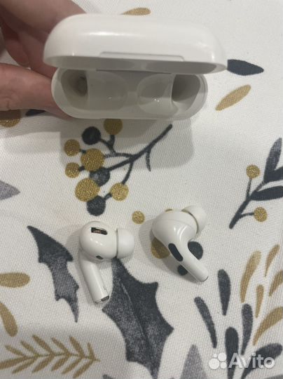 Наушники Airpods pro