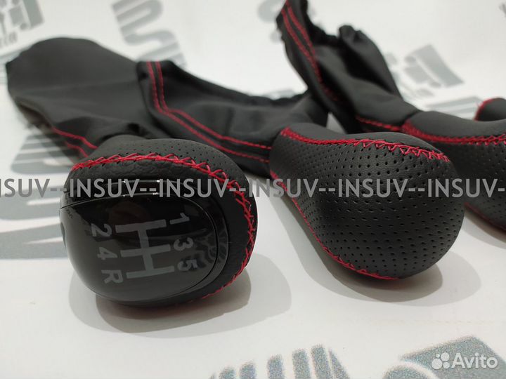 Люкс ручки кпп в коже на Ниву (красн.нитка) черные