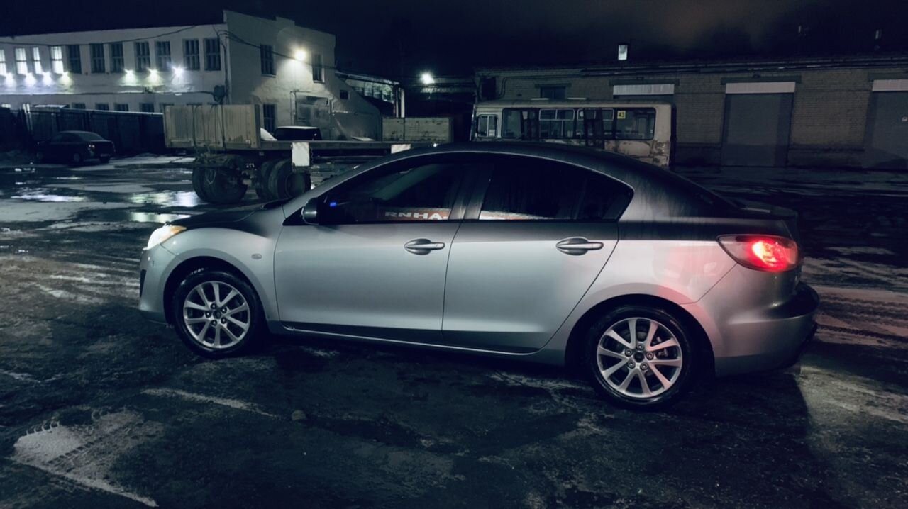 Mazda 3: фото владельца