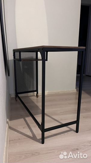 Письменный стол IKEA