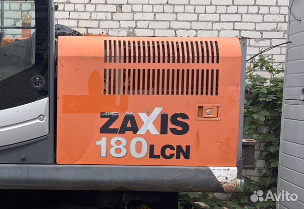 Боковая дверца (катопы) hitachi Zx180