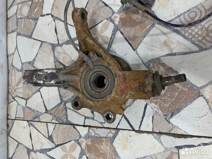 Кулак поворотный передний Citroen C4 хэтчбэк EP6