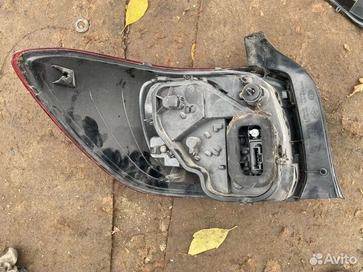 Фонарь задний правый Renault Logan 2