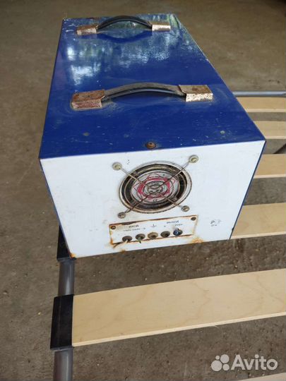 Стабилизатор напряжения