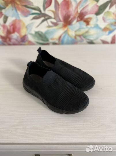 Кроссовки для девочки