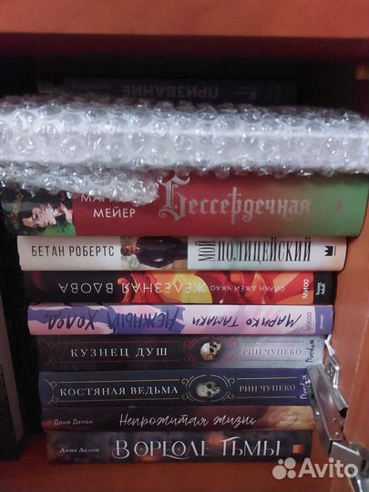 Книги разных жанров