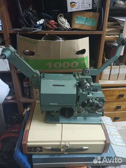 Кинопроектор Украина 5