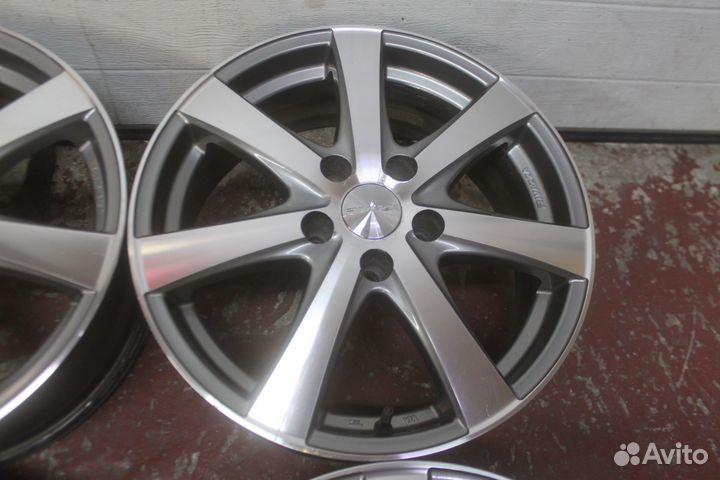 Диски R17 Enkei Rivazza 7 Spoke 5х114,3 6,5J