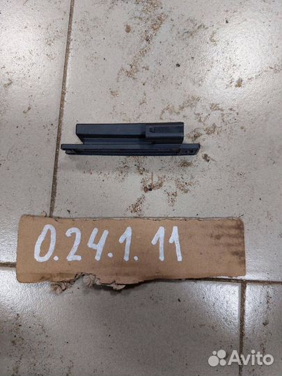 Антенна Land Rover Range Rover Velar 2017