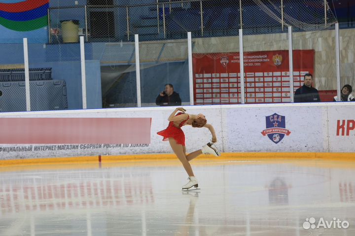 Тренер по фигурному катанию