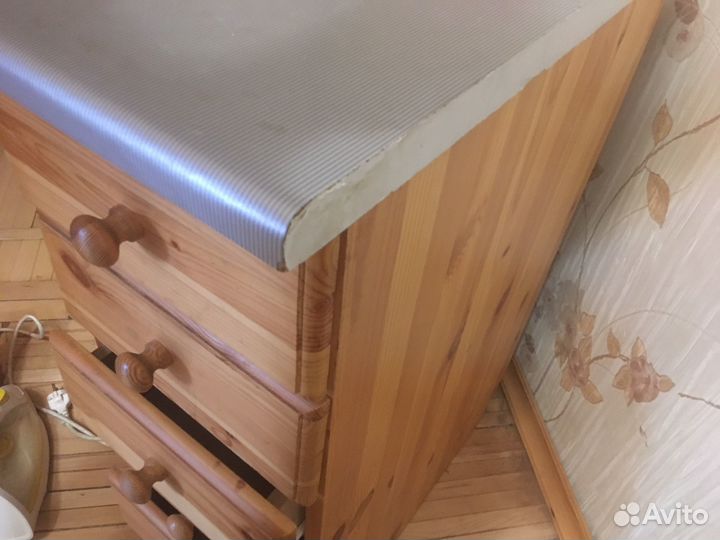 Столик комод