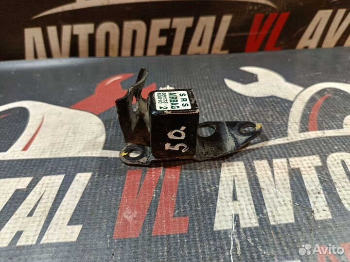 Датчик удара передний Toyota Wish XE10