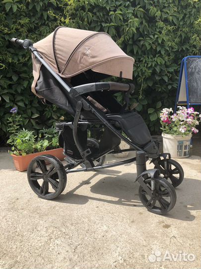 Коляска прогулочная всесезонная BubaGo Model One