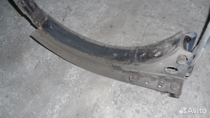 Кронштейн бака топливного б/у DXI 450 renault PRE