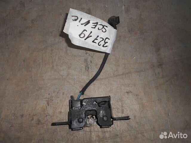 Замок капота от Renault Scenic III 2009-2016