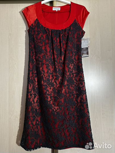 Вечернее платье с кружевом