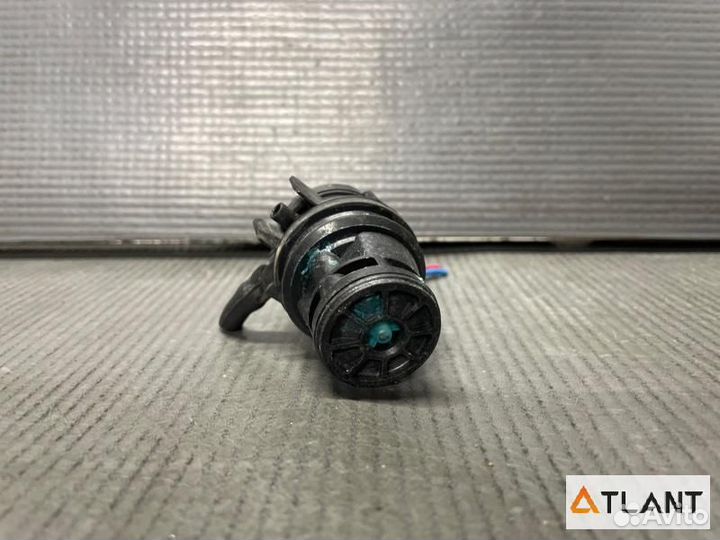 Мотор бачка омывателя toyota noah