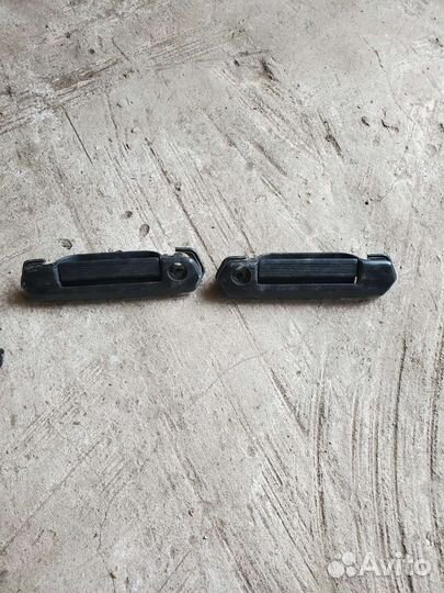 Наружные дверные ручки на Лада Нива 4х4