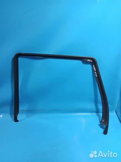 Уплотнитель стекла задней правой двери (внутр) La