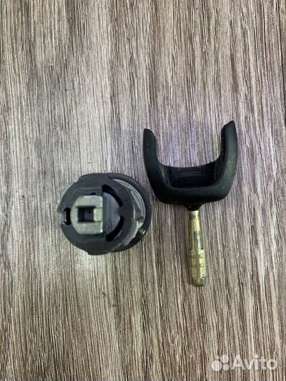 Замок зажигания Ford Fiesta