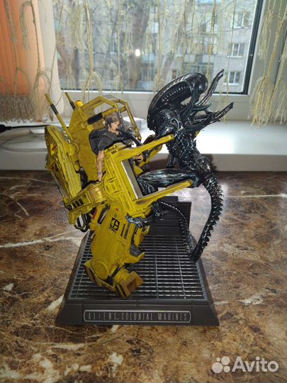 Статуэтка Aliens Colonial Marines