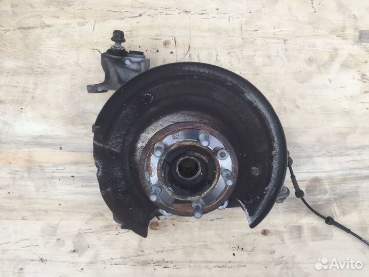 Кулак поворотный задний левый Land Rover Sport 2 р