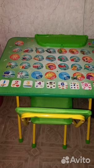 Детский стол и стульчик