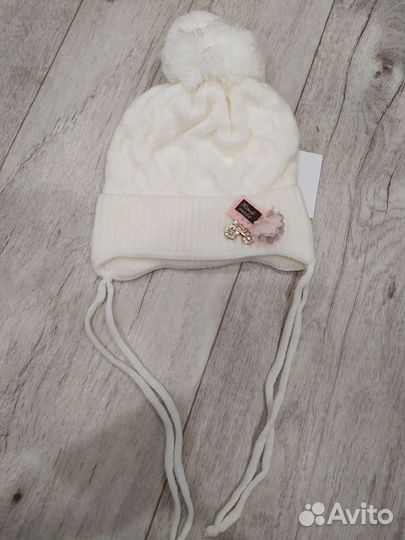 Шапка для девочки новая