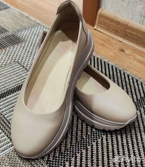 Туфли женские 38 Berg