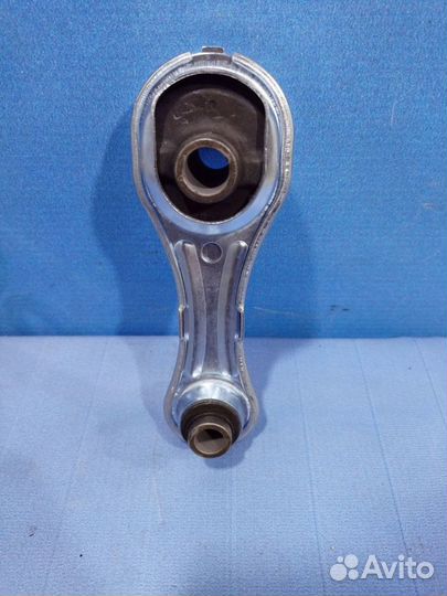 Опора двигателя двс Кронштейн Nissan terrano D10