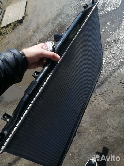 Радиатор охлаждения двигателя Honda accord 7