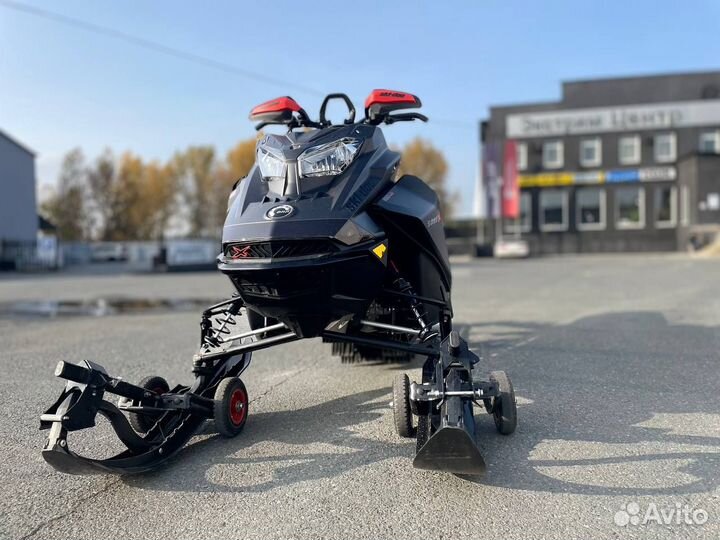 Снегоход Ski-Doo Summit Expert 165 850 E-TEC Turbo