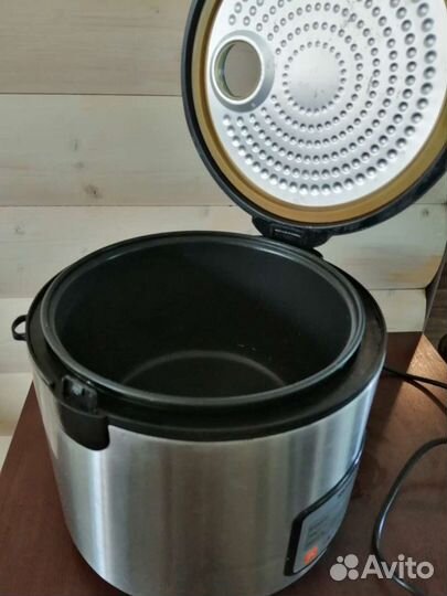 Мультиварка redmond