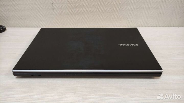 Ноутбук Samsung - 4 ядра, ssd, 1гб видеокарта
