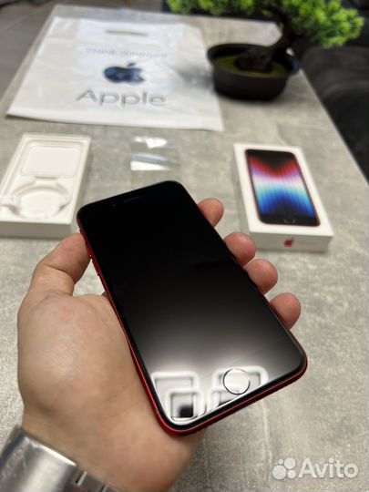 iPhone SE (2022), 128 ГБ