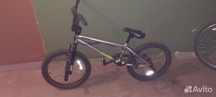BMX Mongoose Legion L10