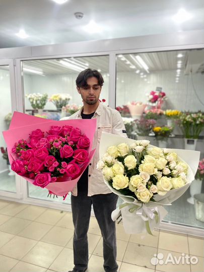 Роза, альстромерия, хризантема и другие цветы