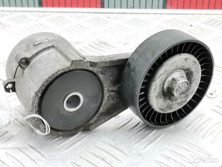 Натяжитель ремня генератора Opel Signum