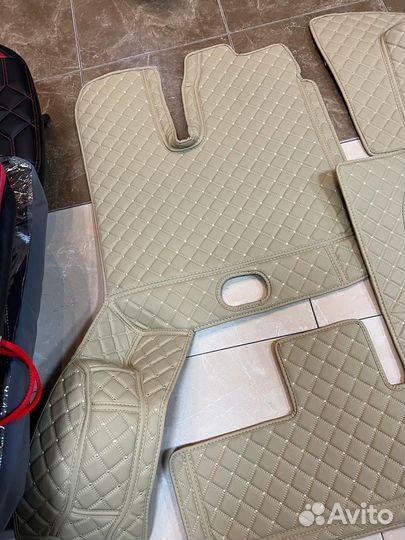 Продам 3D ковры из экокожи на Sitrak С7Н, бол.каб