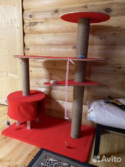 Домик для кошки с когтеточкой