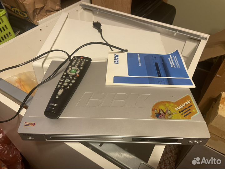 DVD плеер bbk DV311SI