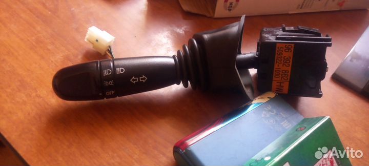 Подрулевой переключатель на Шевроле Лачетти