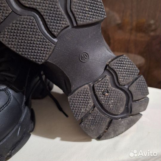 Ботинки женские зимние 40 размер бу