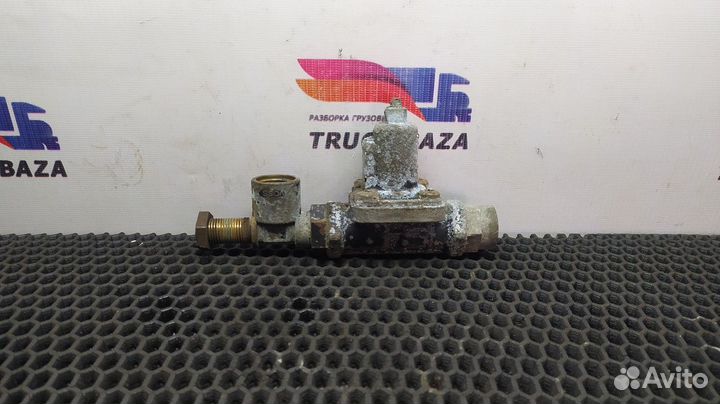 81521106092 Клапан препускнной