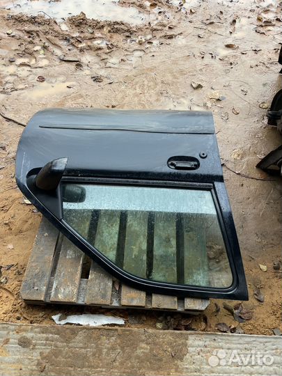 Дверь передняя правая ford fiesta mk4